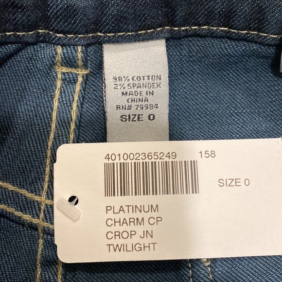 Chico’s Platinum Original Charm Crop Denim Jeans NWT - Picture 8 of 11